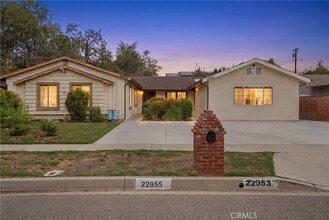 Building Photo - 22953 Blythe St