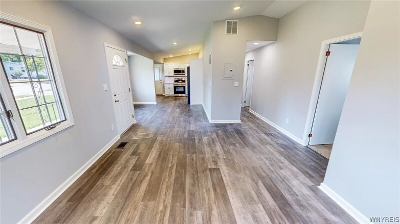 Building Photo - 222 Dupont Ave