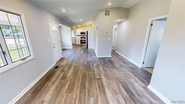 Building Photo - 222 Dupont Ave