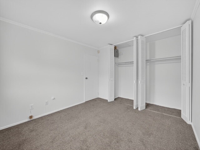 Building Photo - 450 Island Rd