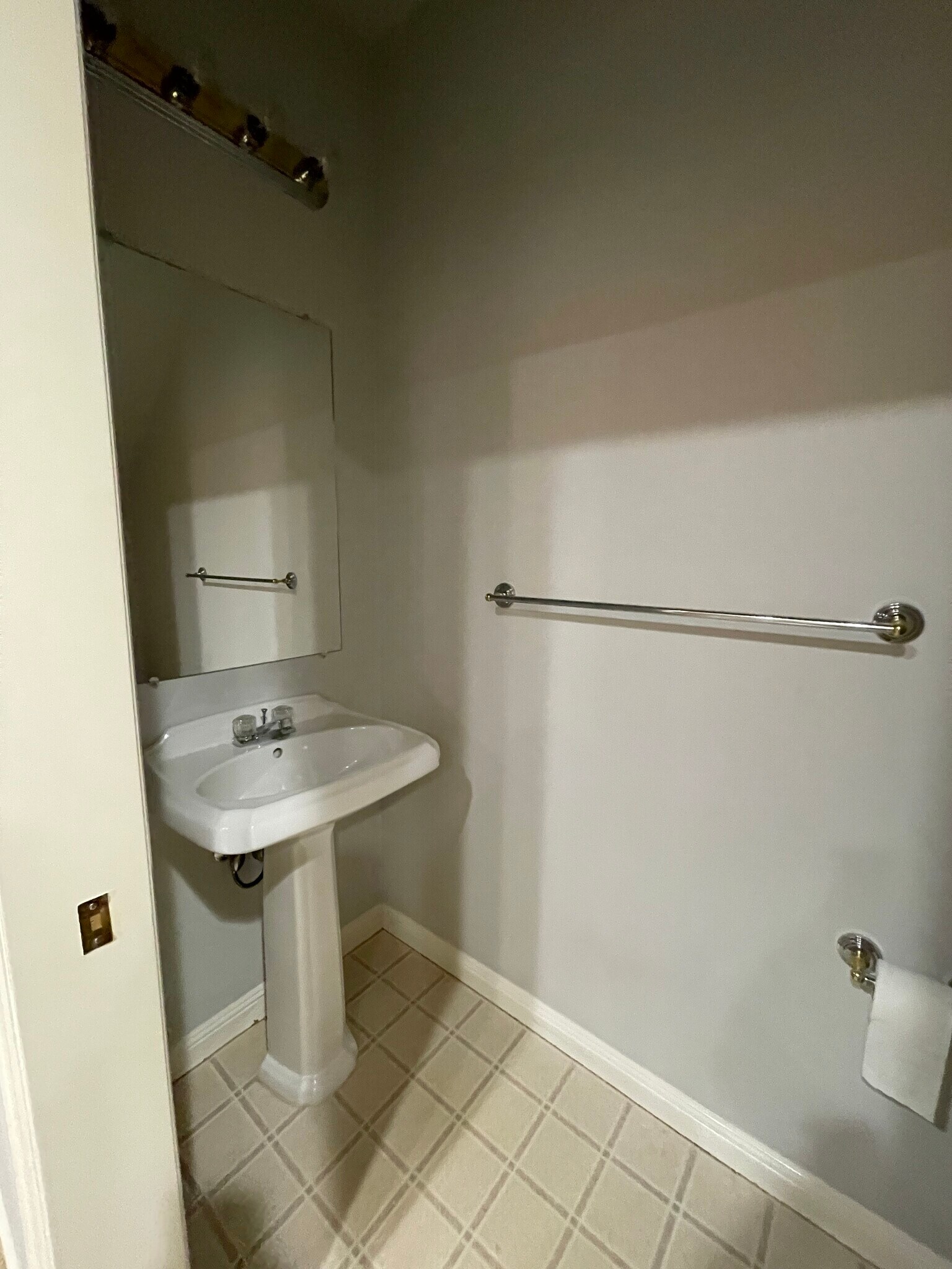 Building Photo - 9205 122nd Ct NE