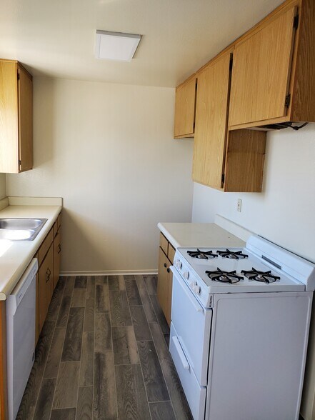 Building Photo - Mariposa Apartments