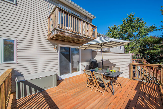 Balcony off primary bedroom - 1500 Cambridge Dr