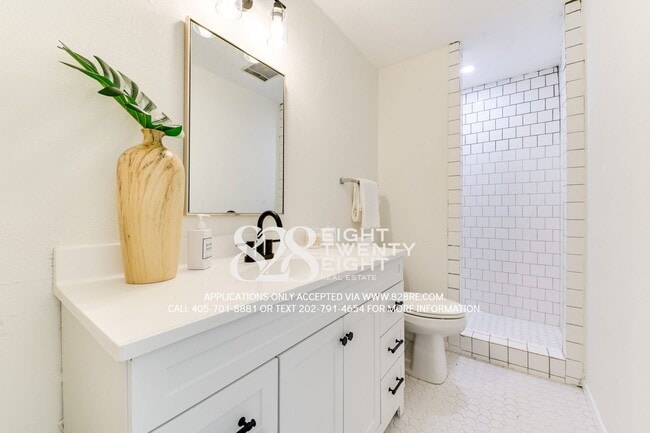 Building Photo - Talk About Unique! Must See 4 Bed/2 Bath S...