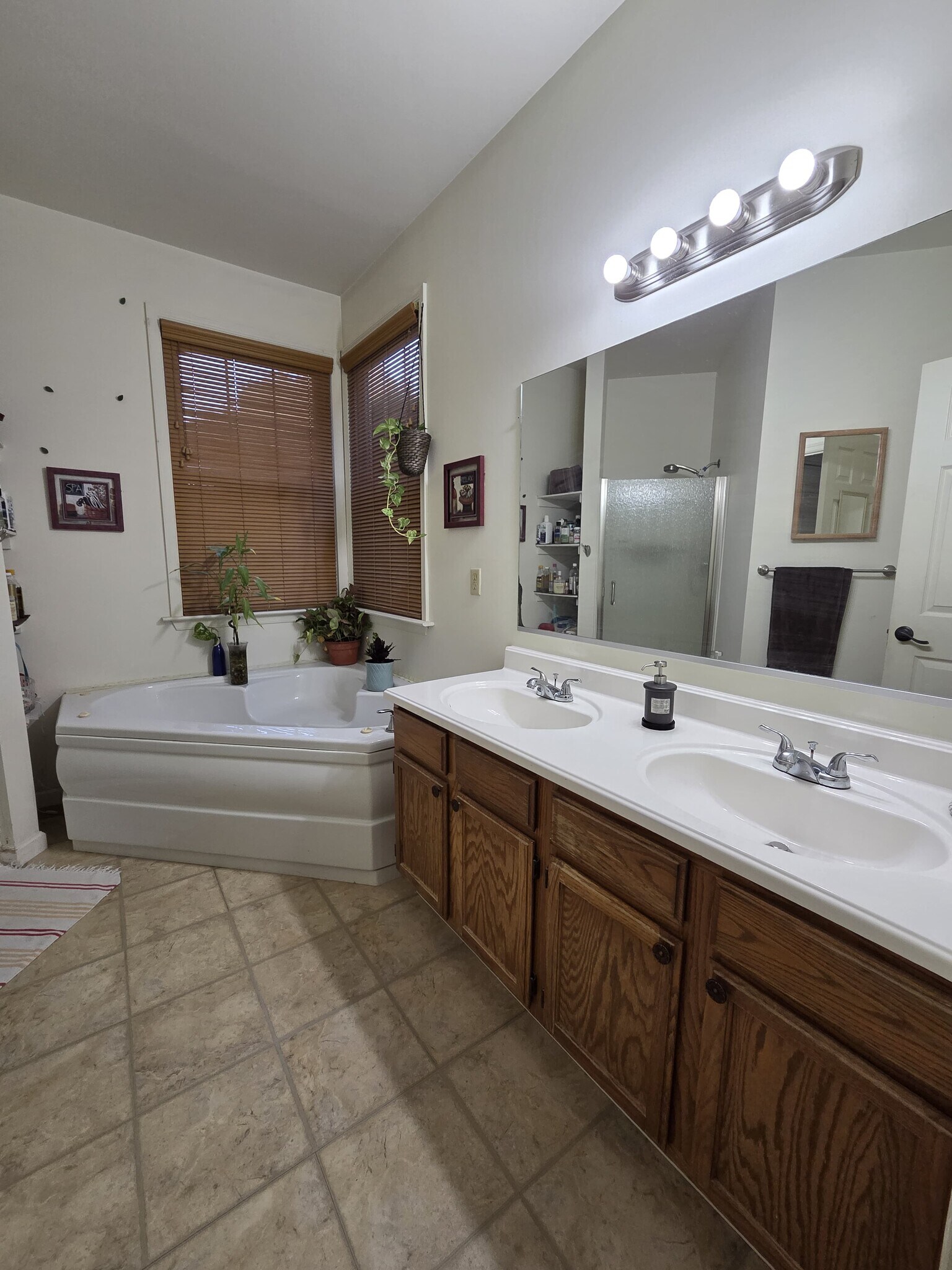 Building Photo - 34 Degas Cir