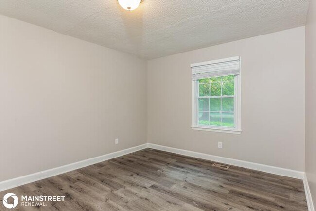 Building Photo - 5702 Willow Dr, Durham, NC 27712