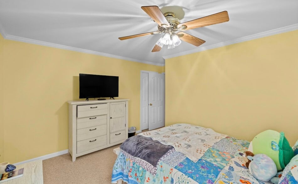 Building Photo - 5714 Silk Tree Dr
