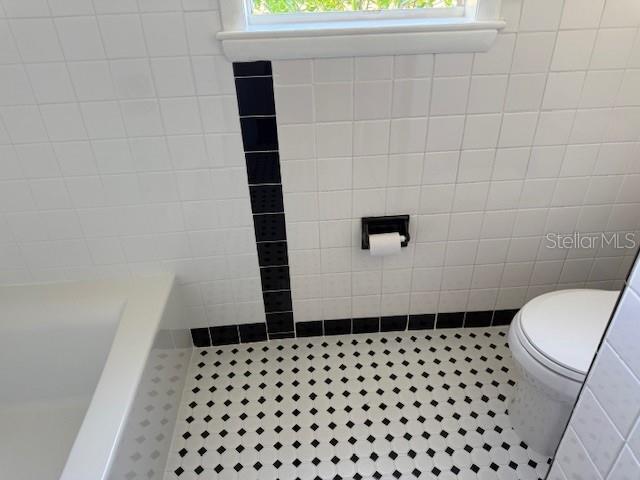 Building Photo - 1614 N Osceola Ave