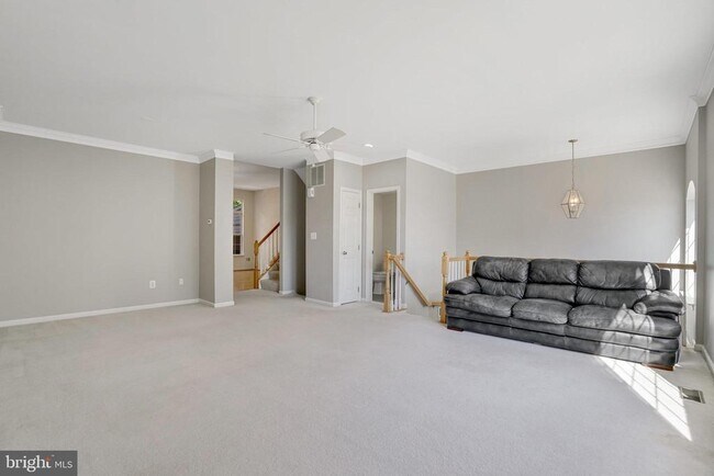 Building Photo - 6502 Trask Terrace