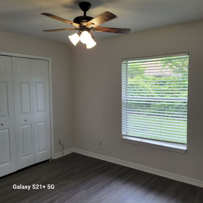 Building Photo - $1495 - 3/2/1 - Palm Coast - Duplex - Move In Special