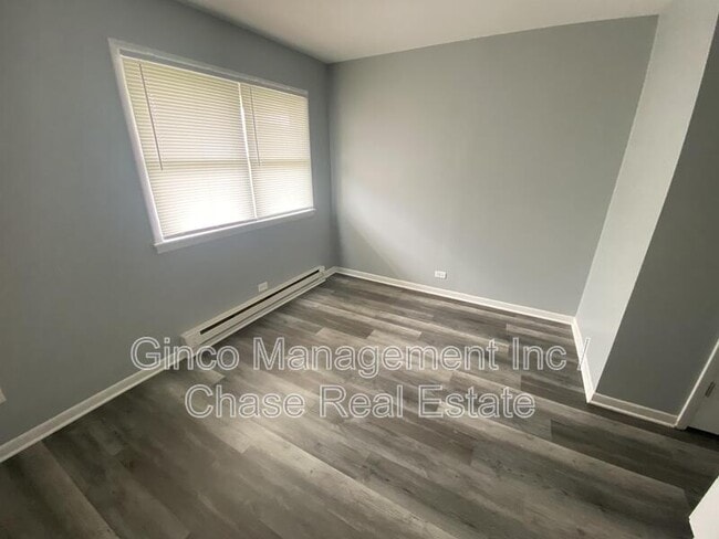 Building Photo - 29837 Illinois 50 - E5