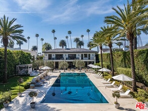 Building Photo - 618 N Beverly Dr