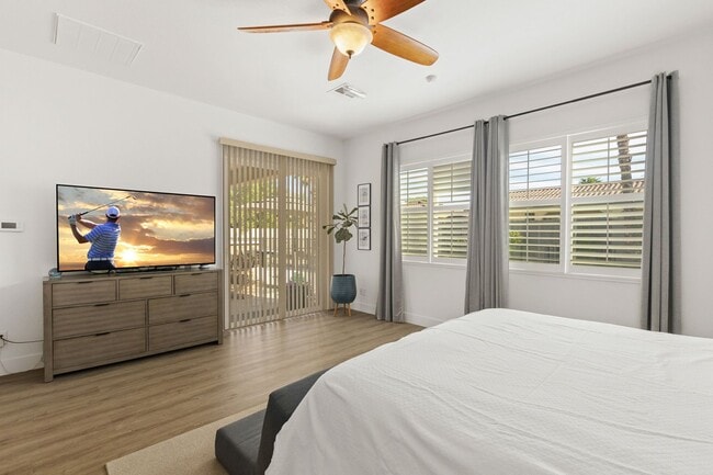 Building Photo - Beautifully Upgraded, Single Story 3 Bed, ...