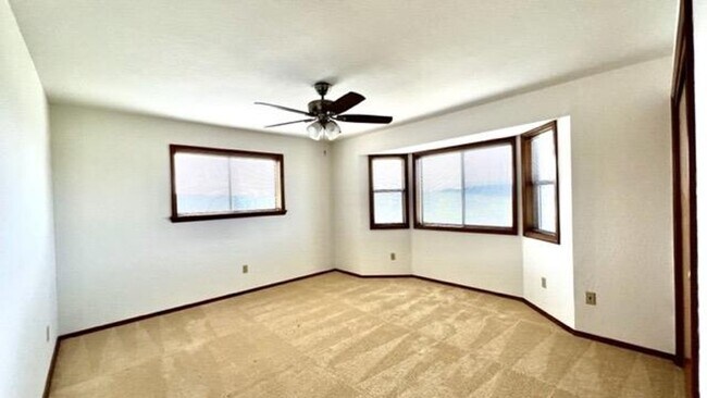 Building Photo - Lake Wildwood 3 Bedroom!