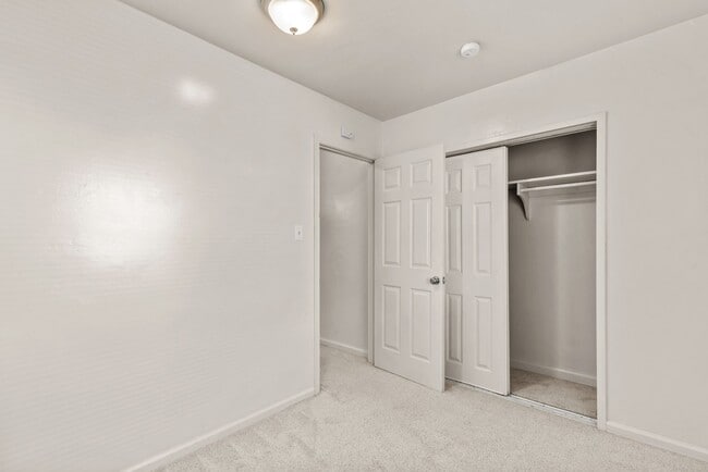 Building Photo - 3002 Woodrow St