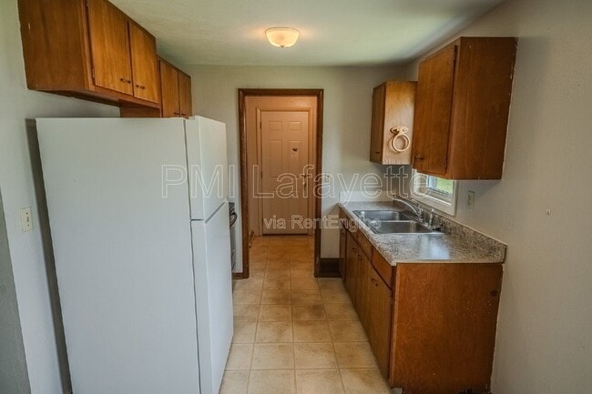 Building Photo - 442 Lamplighter Ln