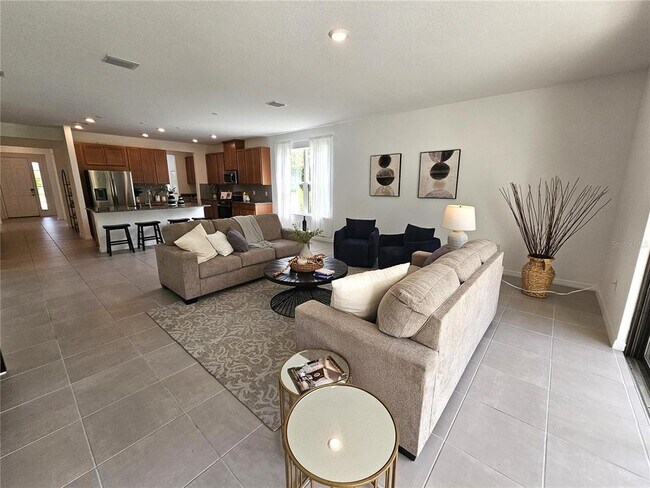 Building Photo - 10171 Milky Way Cir