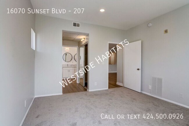 Building Photo - 16070 Sunset Blvd