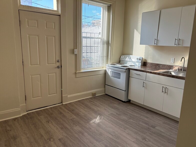 Building Photo - 3108 N Calvert St