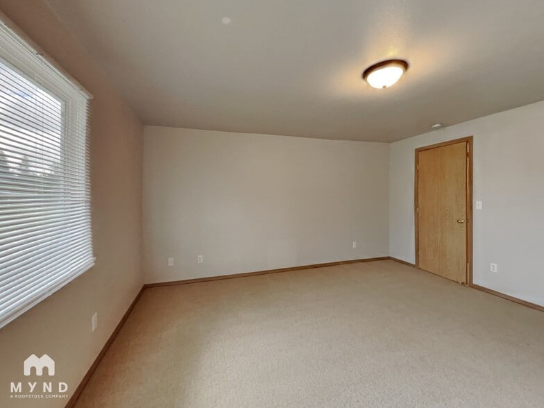Building Photo - 16504 129th Ave Ct E