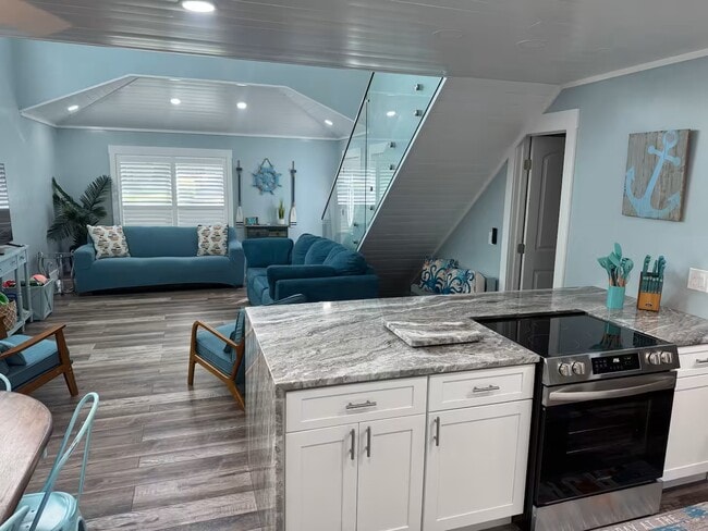 Building Photo - 3837 Sandstone Ct