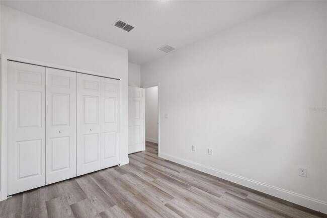 Building Photo - 16904 SW 30th Avenue Rd