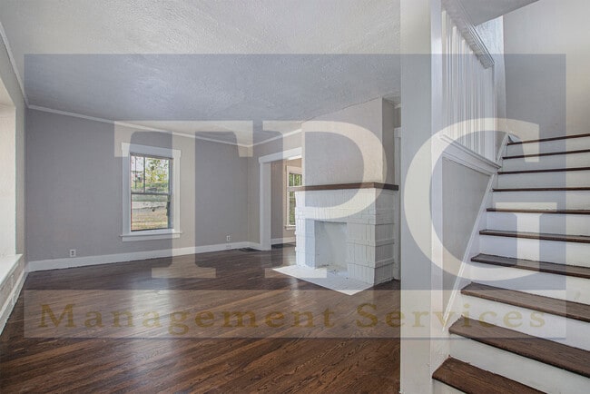 Building Photo - 4241 Charlotte St