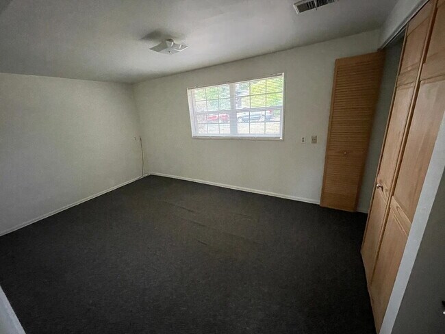 Building Photo - "Charming Bi Level Home, 4-Bed Oasis with 2 Baths in Boulder - Avail 8/15/26