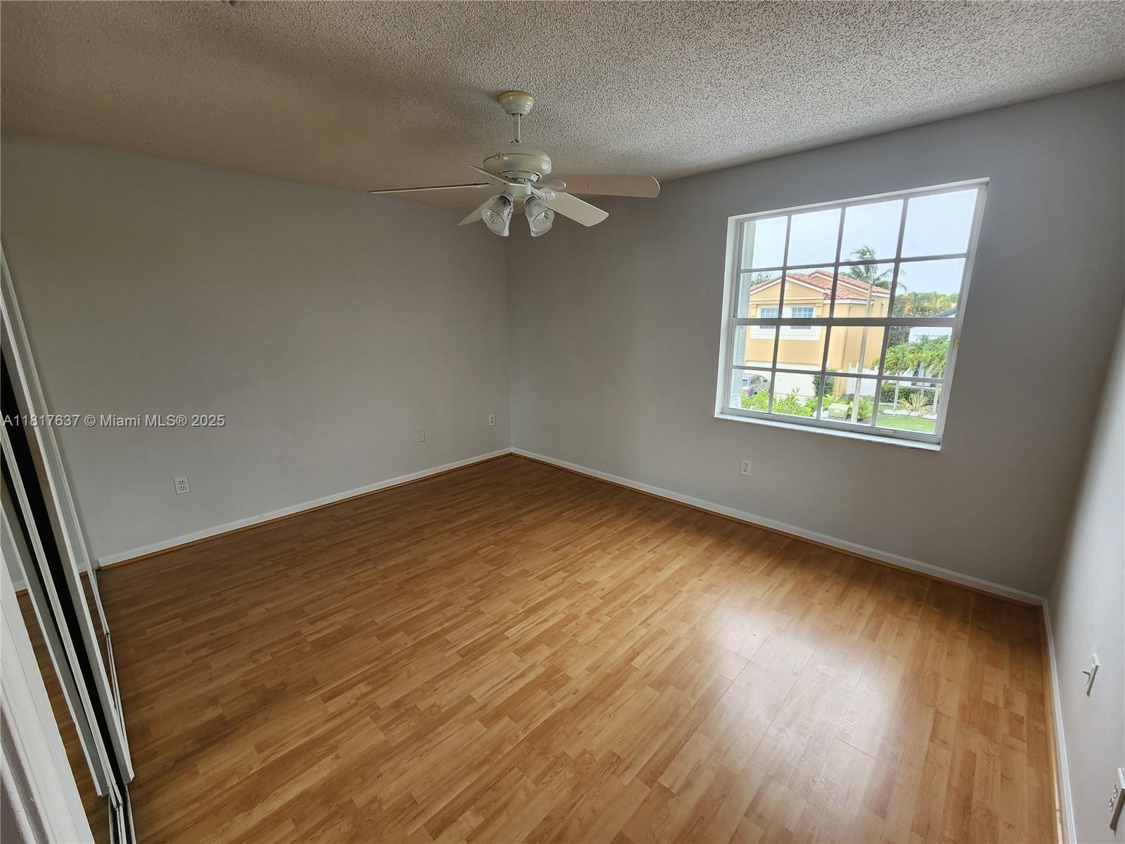 Building Photo - 15840 NW 16th Ct
