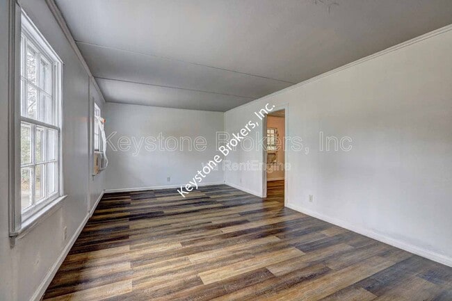 Building Photo - 1212 Hartley St