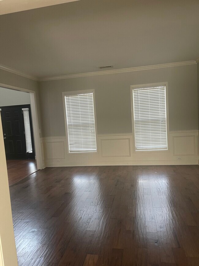Building Photo - 3320 Blackford Pkwy