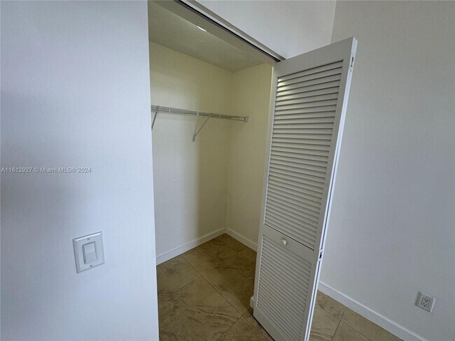 Building Photo - 8390 SW 72nd Ave