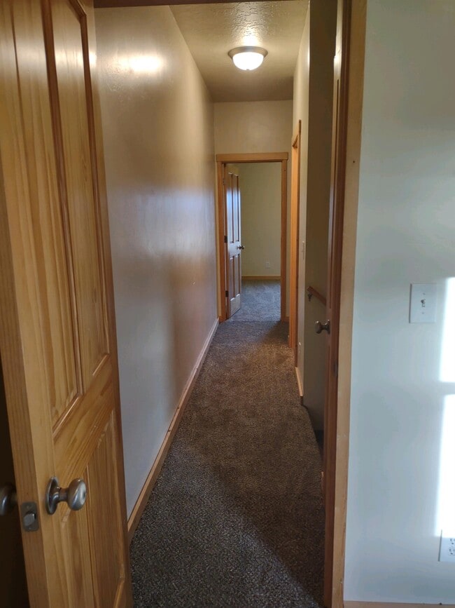 Building Photo - 155 Mulligan Ln