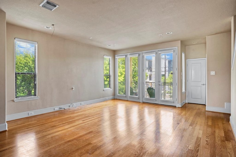 Building Photo - 2318 Emancipation Ave