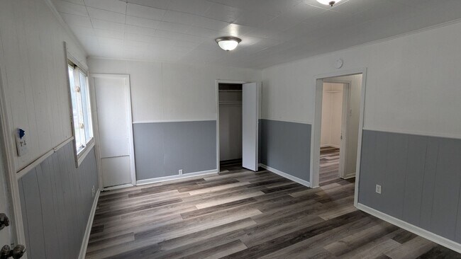 Building Photo - 2389 29th St SW