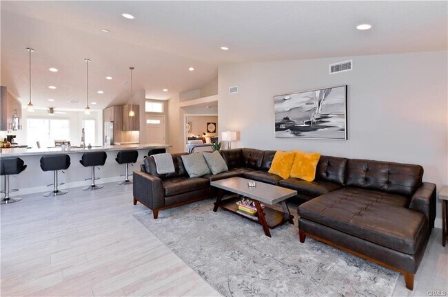 Building Photo - 172 Torrey Pine Drive, Palm Desert, CA 922...