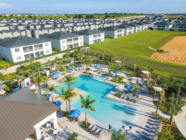 Building Photo - 675 Ocean Course Ave