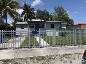 Building Photo - 411 NW 106th St