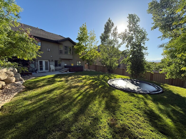 Building Photo - 2152 Aspen Wood Loop W