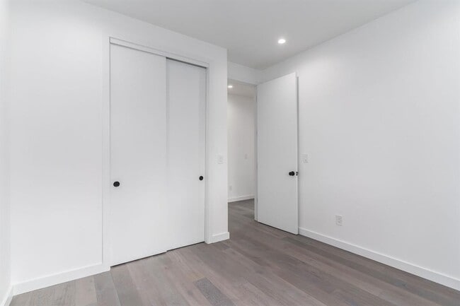 Building Photo - 915 Tillery St