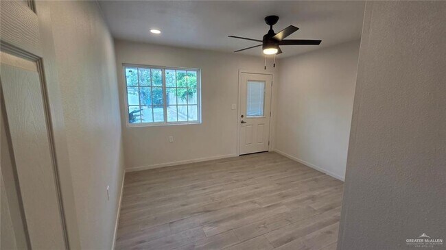 Building Photo - 506 N 36th St