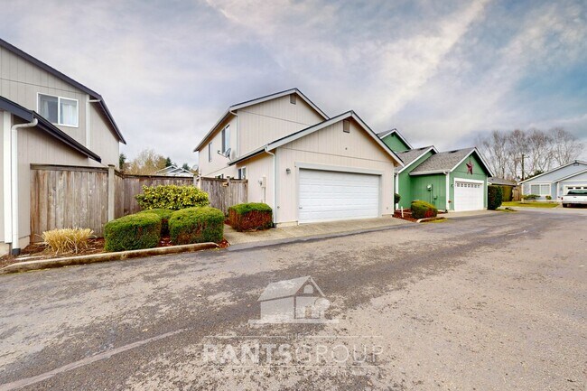 Building Photo - 8014 Bedford Ln SE