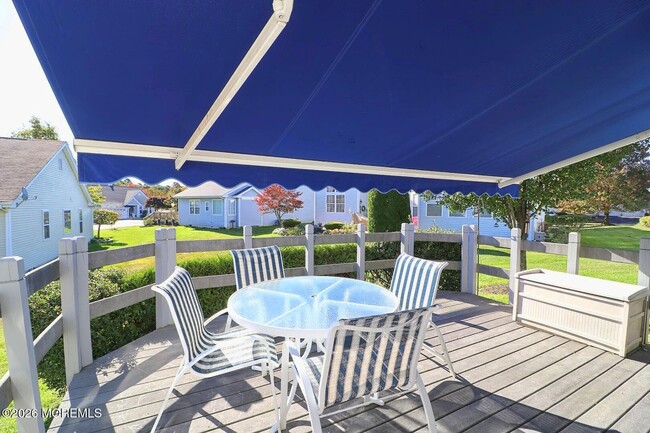 Building Photo - 104 Mirage Blvd