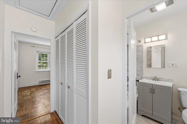 Building Photo - 3226 Gunston Rd