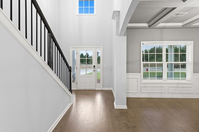 Building Photo - Wyndham Village For Rent!