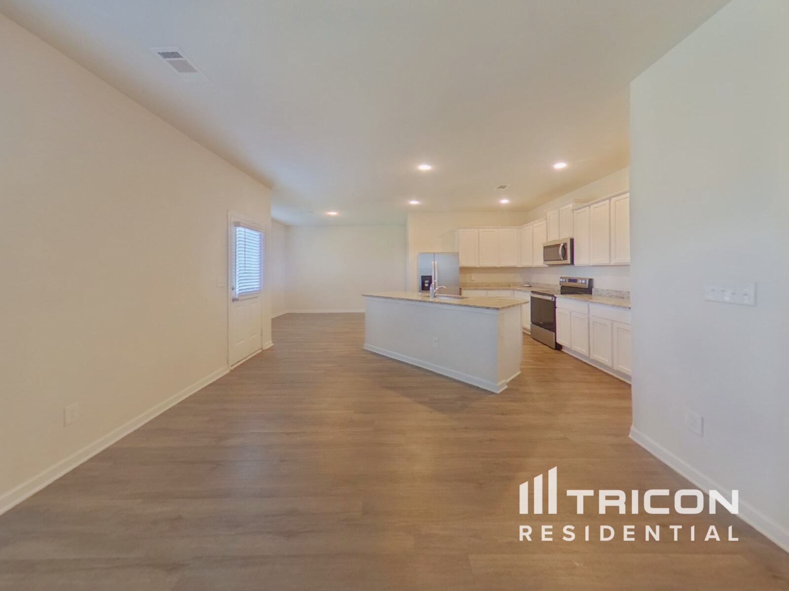 Building Photo - 823 Athens Ln