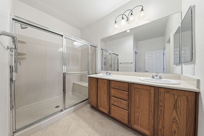 Building Photo - Comfort, Community & Style in Sun City Anthem 55+