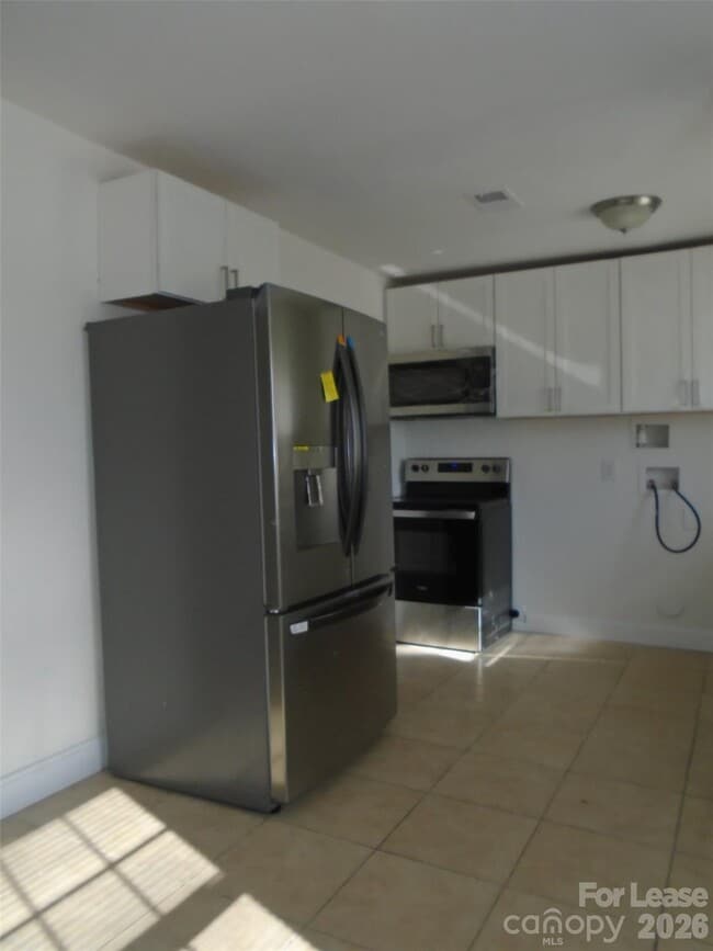 Building Photo - 1111 Belmont Ave