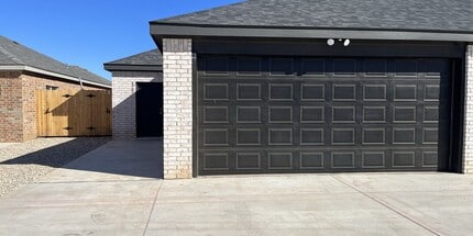 Building Photo - 5702 Kemper St