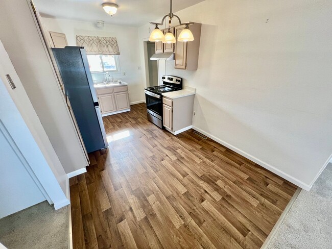 Building Photo - 1429 Aspen St